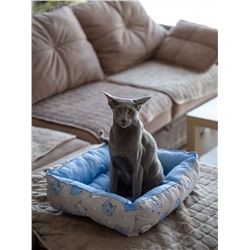 Лежанка для собак и кошек холлофайбер / Кошки